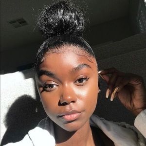 Meet your Posher, Celeste